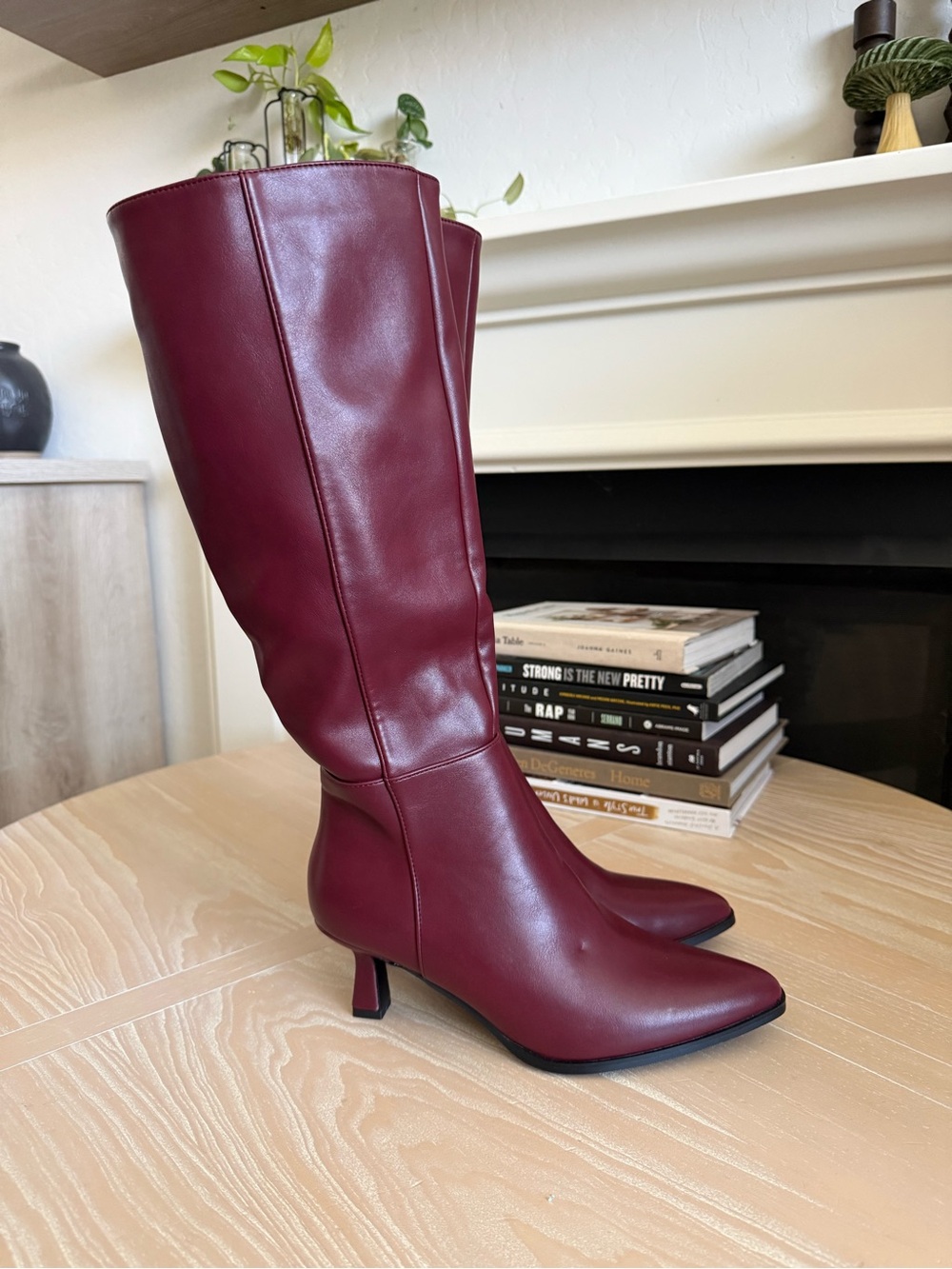 Boutique|Burgundy Knee-High Pointed Toe Boots,low kitten heel•••NEW,size 8.5